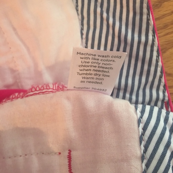 ⛵️FINAL  SALE JCP Brilliant Fuchsia Shorts - Picture 7 of 8